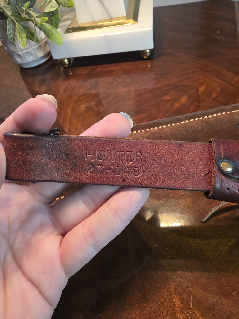 Tooled Leather Rifle Sling with Deer Motif - Brown - Picture 4 of 15